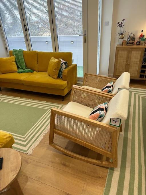 Stylish, Smart & Fun 4 Bed * Лондон