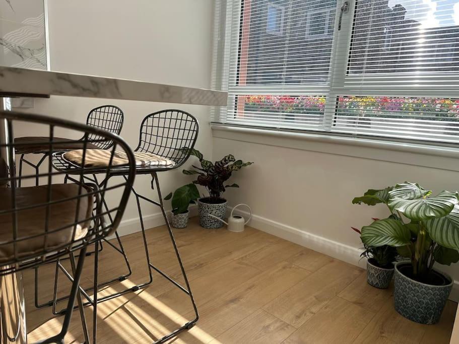 Stylish, Smart & Fun 4 Bed Londra